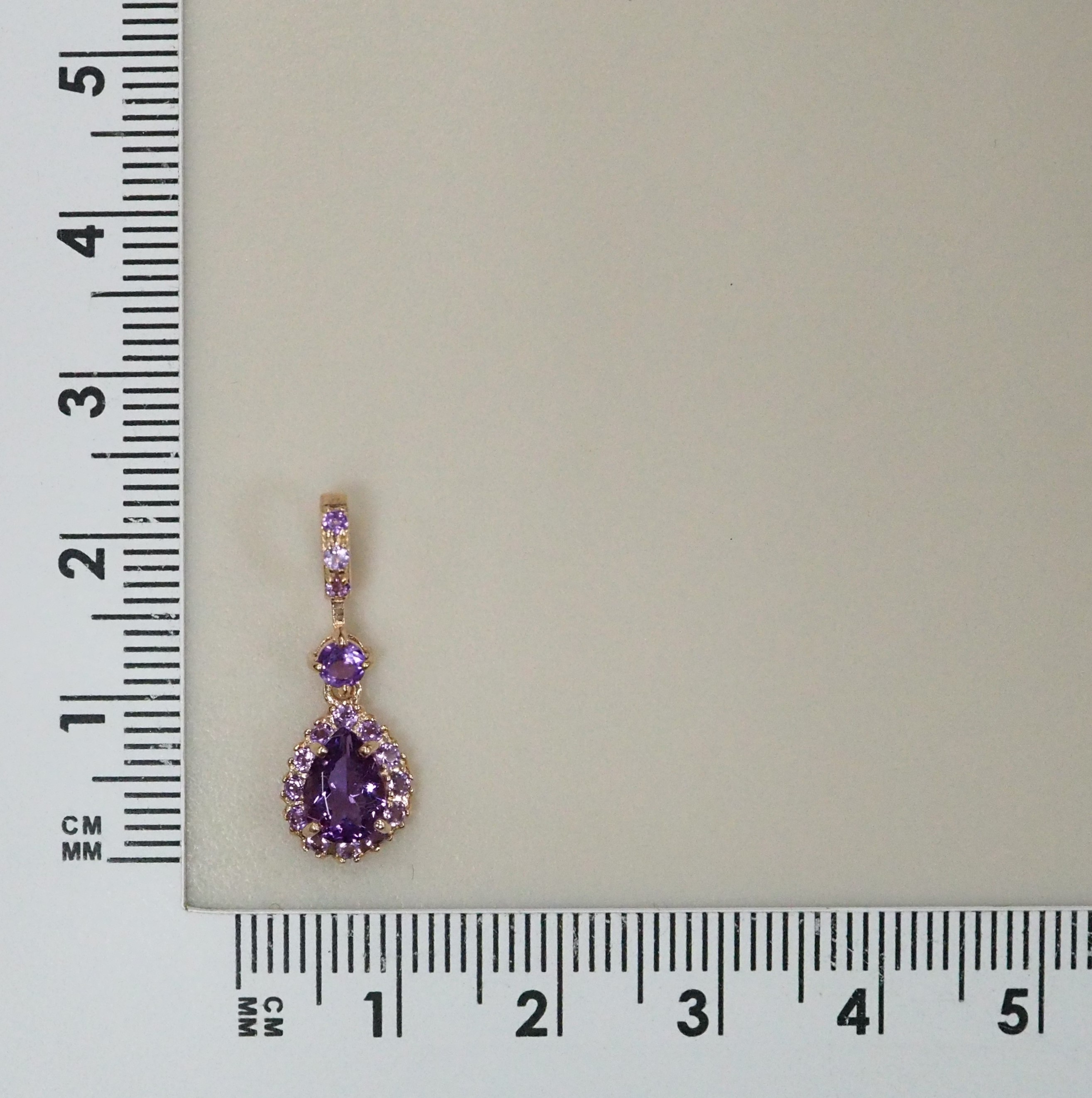 Серебряная подвеска с аметистами